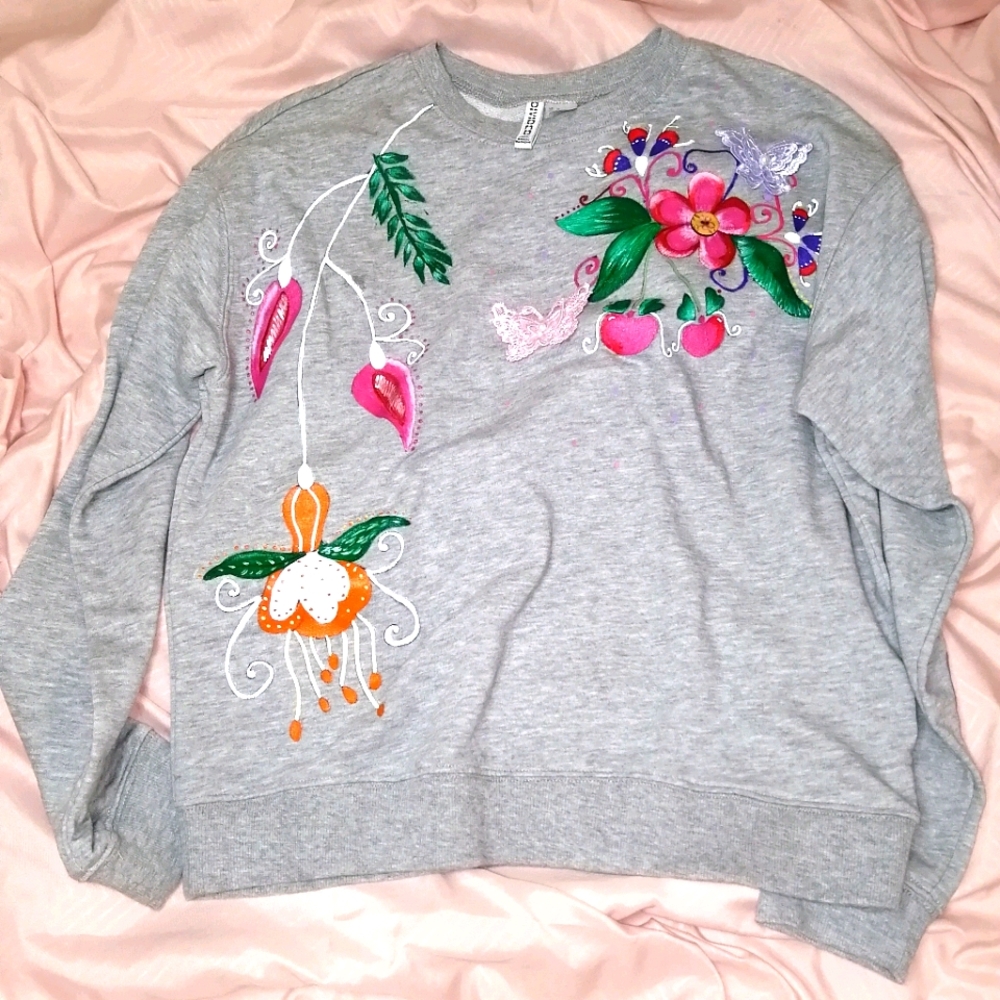 Beautiful custom clothes, hand painted